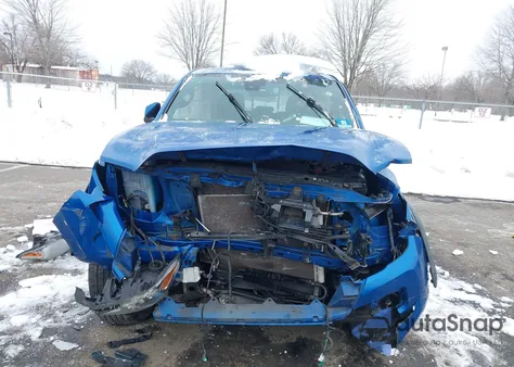 2018 Toyota Tacoma Trd Off Road из США, поврежденный, VIN 3TMCZ5AN6JM155998